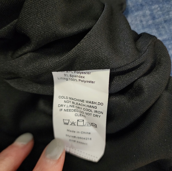 Houndstooth Knit Dress - Picture 5 of 8